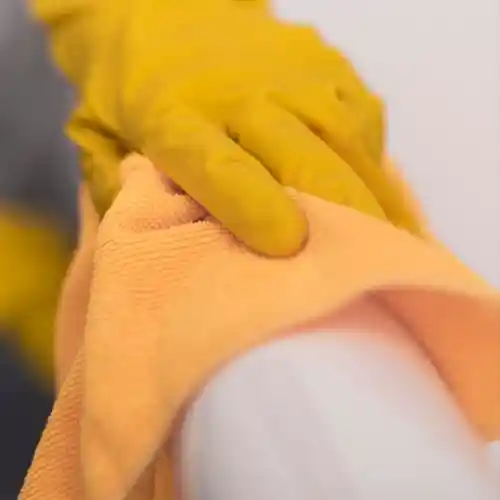Toaletni-sanitarni material
